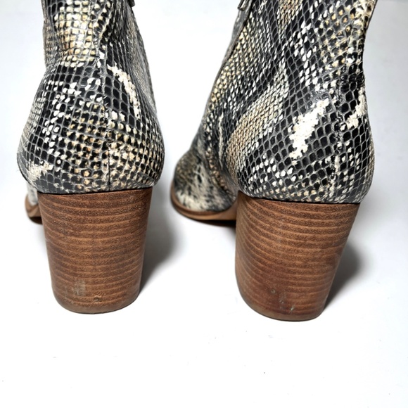 Madewell Booties The Rosie Ankle Snake Embossed Leather MA435 - Picture 3 of 10